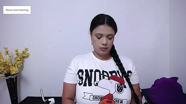 Nicol Love0 online show from 16, 9, 2025