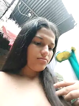 girl milk1 online show from 4, 3, 2025