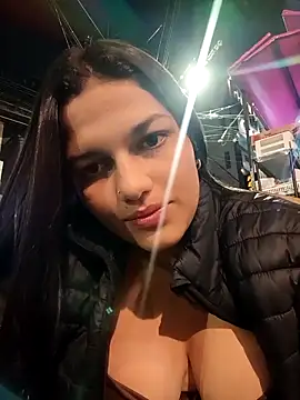 girl milk1 online show from 22, 12, 2025