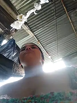 girl milk1 online show from 6, 3, 2025