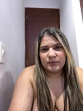 Snapshot of shantal_smith9 chatting on 16, 10, 2025 shantal smith9 online show from 16, 10, 2025