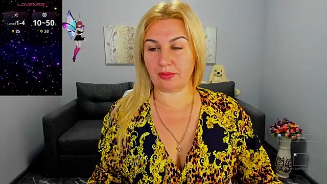 Lili Crossi online show from 26, 9, 2025