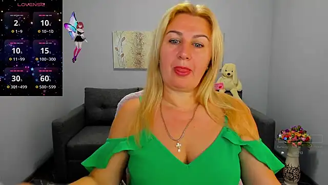 Lili Crossi online show from 16, 9, 2025