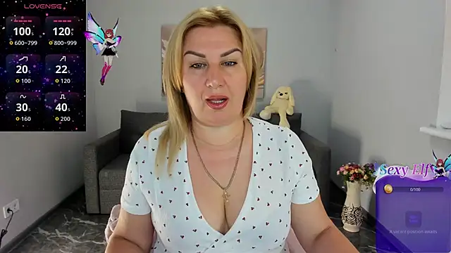 Snapshot of Lili_Crossi chatting on 17, 6, 2026 Lili Crossi online show from 17, 6, 2026