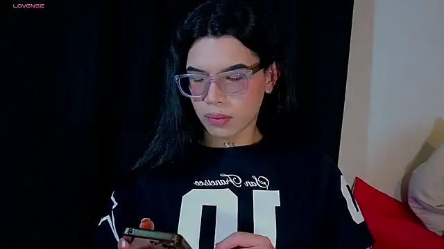 Snapshot of Samantha_Rusell chatting on 19, 7, 2026 Samantha Rusell online show from 19, 7, 2026