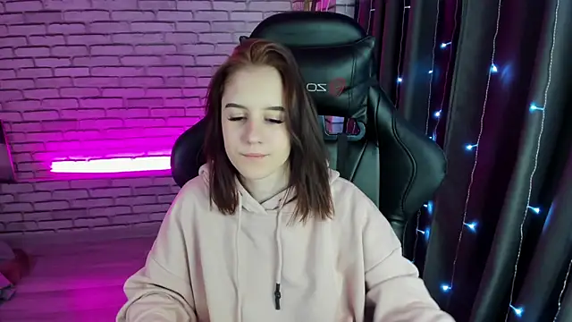 Tonya Gray online show from 2, 1, 2025