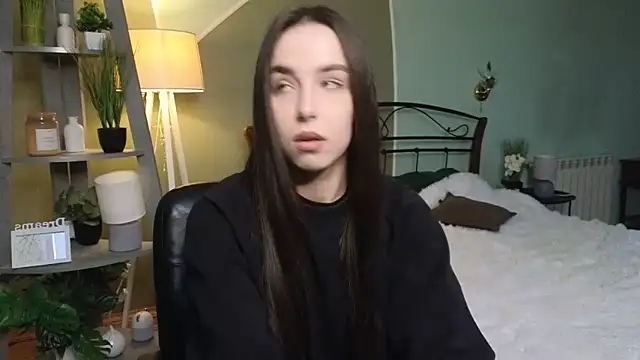 AuroraAksnesss online show from 13, 2, 2025