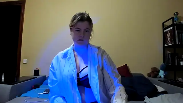 Snapshot of LillyDepp chatting on 13, 2, 2026 LillyDepp online show from 13, 2, 2026