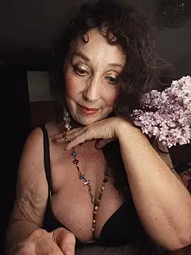 Snapshot of GypsyEsmeralda chatting on 24, 5, 2026 GypsyEsmeralda online show from 24, 5, 2026