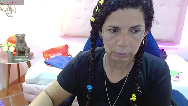 Snapshot of sila_bolum chatting on 12, 6, 2026 sila bolum online show from 12, 6, 2026