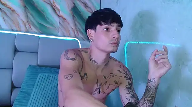 Apolo Hidalgo01 online show from 6, 3, 2025