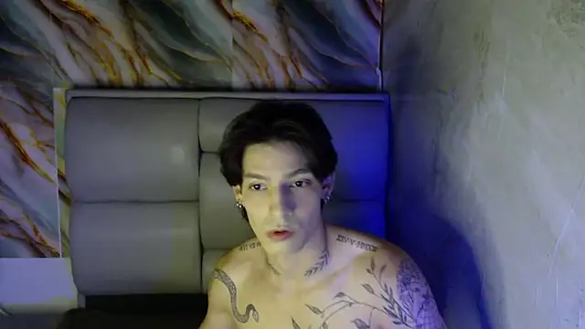 Apolo Hidalgo01 online show from 5, 10, 2025