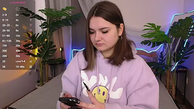 Alice Walters online show from 29, 9, 2025