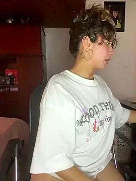 Snapshot of Andi9_ chatting on 19, 9, 2025 Andi9 online show from 19, 9, 2025