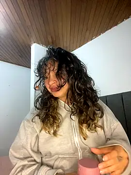 Snapshot of Andi9_ chatting on 16, 10, 2025 Andi9 online show from 16, 10, 2025