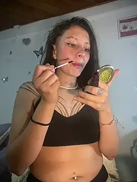 Snapshot of Andi9_ chatting on 18, 12, 2024 Andi9 online show from 18, 12, 2024