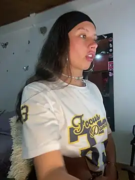 Snapshot of Andi9_ chatting on 28, 12, 2024 Andi9 online show from 28, 12, 2024