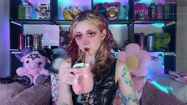 Snapshot of _Devill_Baby chatting on 7, 6, 2026 Devill Baby online show from 7, 6, 2026