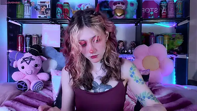 Snapshot of _Devill_Baby chatting on 11, 7, 2026 Devill Baby online show from 11, 7, 2026