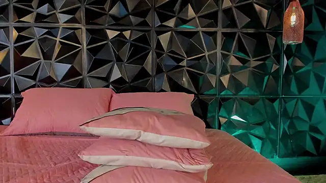 Snapshot of rihannagil chatting on 19, 2, 2025 rihannagil online show from 19, 2, 2025