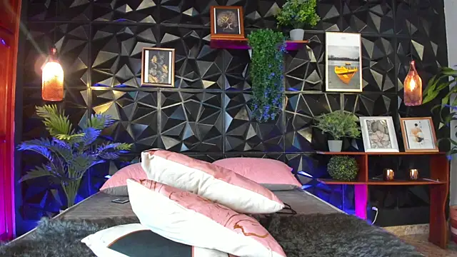 Snapshot of rihannagil chatting on 18, 3, 2025 rihannagil online show from 18, 3, 2025