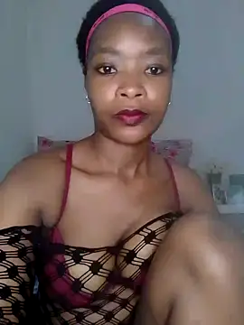 NunuBerry16 online show from 10, 9, 2025