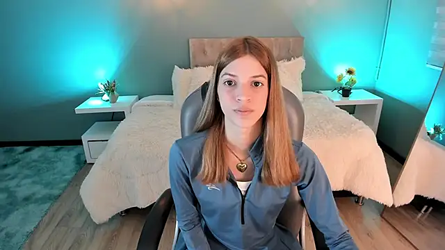 Nora Vennucci online show from 21, 10, 2025