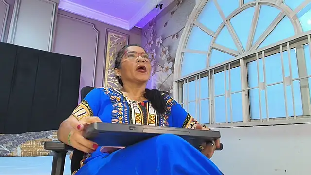 mature bigass   online show from 29, 11, 2025