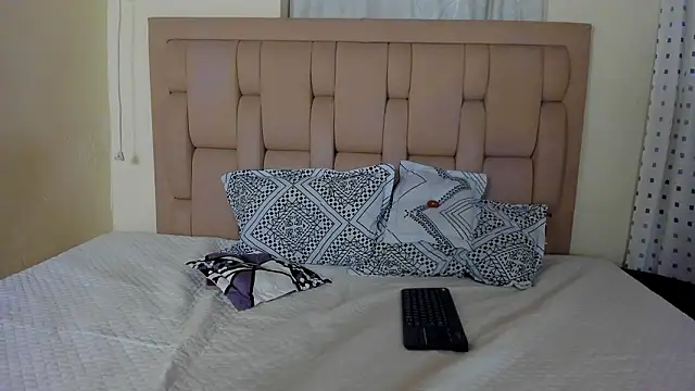 stepcouple XXX online show from 22, 2, 2026