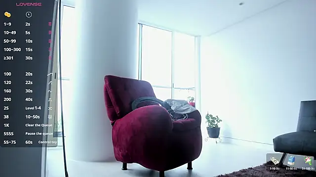 Borbala Iggy online show from 3, 2, 2025