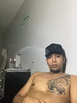 Snapshot of diablonegro69 chatting on 1, 2, 2026 diablonegro69 online show from 1, 2, 2026