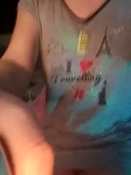 trannyfrench422 online show from 17, 10, 2025