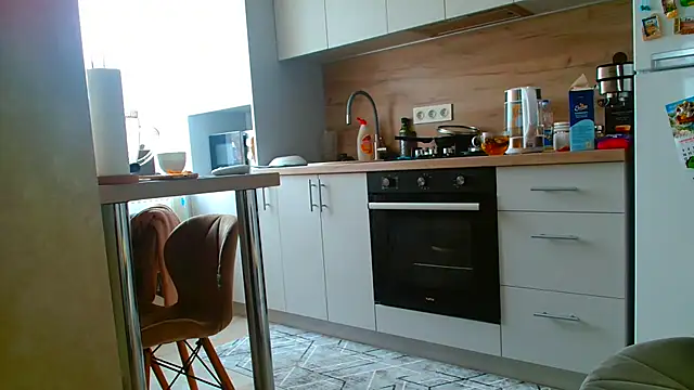 Brionia online show from 2, 12, 2025