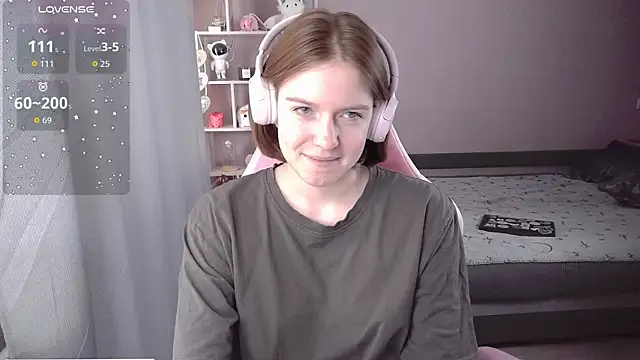 CassieJuice69 online show from 5, 10, 2025