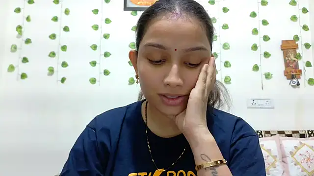 Aleena Rai online show from 15, 11, 2025