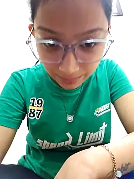 Aleena Rai online show from 5, 3, 2025