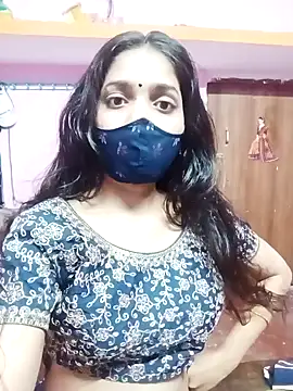 Snapshot of Cute-Simmi chatting on 6, 1, 2025 Cute-Simmi online show from 6, 1, 2025