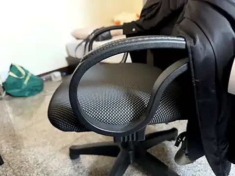 Ryan67533 online show from 25, 1, 2025