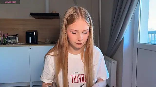 lisa barbie online show from 22, 3, 2026