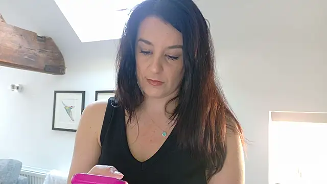 flatwhite0 online show from 24, 4, 2026