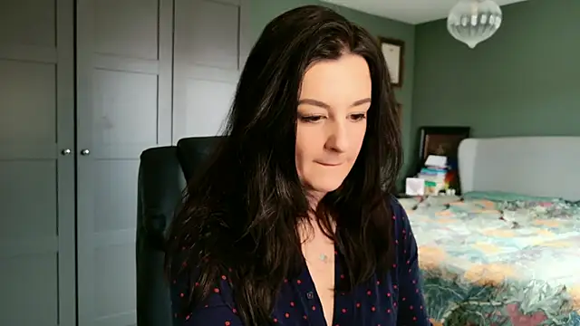 flatwhite0 online show from 18, 2, 2026