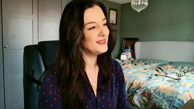 flatwhite0 online show from 17, 2, 2026