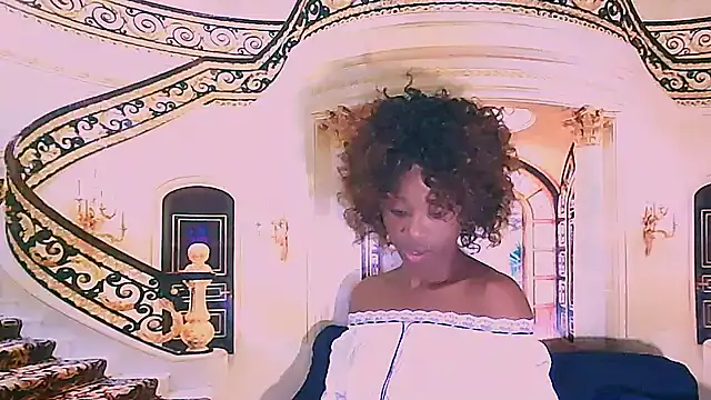 Snapshot of EbonyCreamy69 chatting on 29, 1, 2025 EbonyCreamy69 online show from 29, 1, 2025