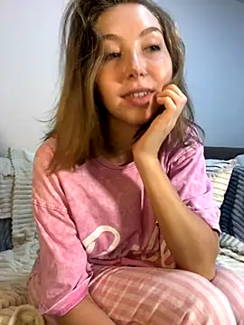 LinaSiren online show from 1, 11, 2025