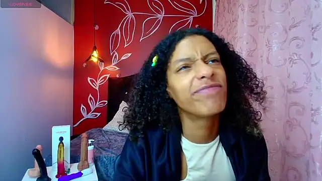 Zia Green online show from 10, 3, 2025