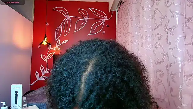 Zia Green online show from 5, 3, 2025