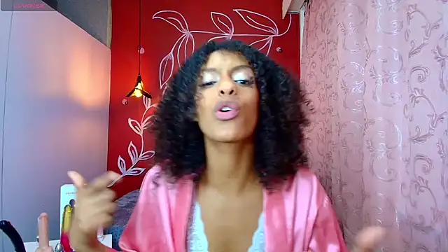 Zia Green online show from 6, 3, 2025