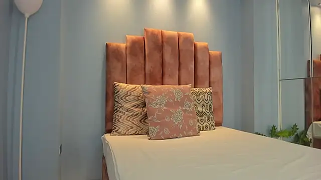 lou rosse  online show from 22, 12, 2025