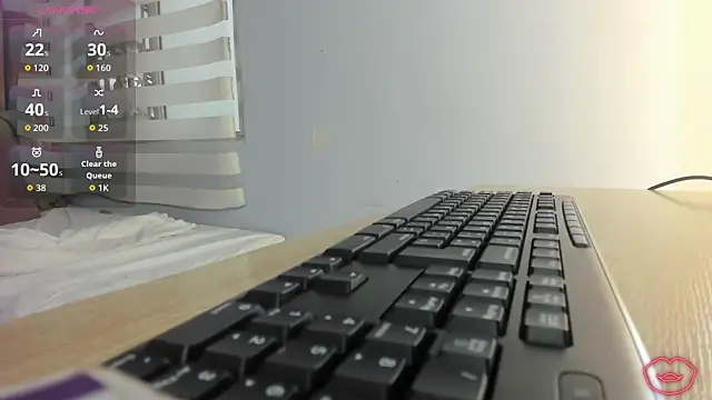 lou rosse  online show from 29, 9, 2025