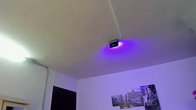 Snapshot of Amy_Kiitty_ chatting on 28, 11, 2025 Amy Kiitty online show from 28, 11, 2025